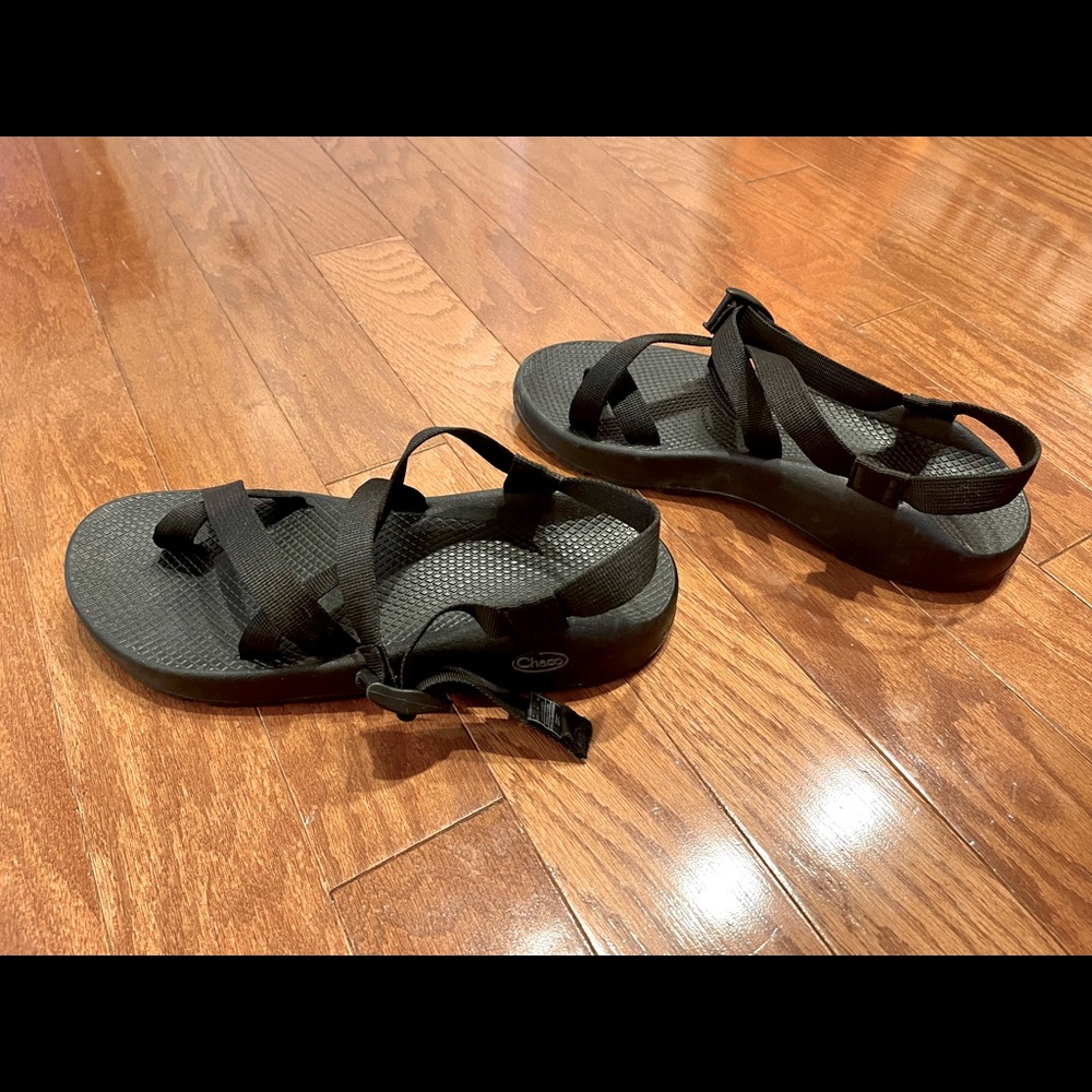 Chaco Z2 Classic Black Sandals Size 10